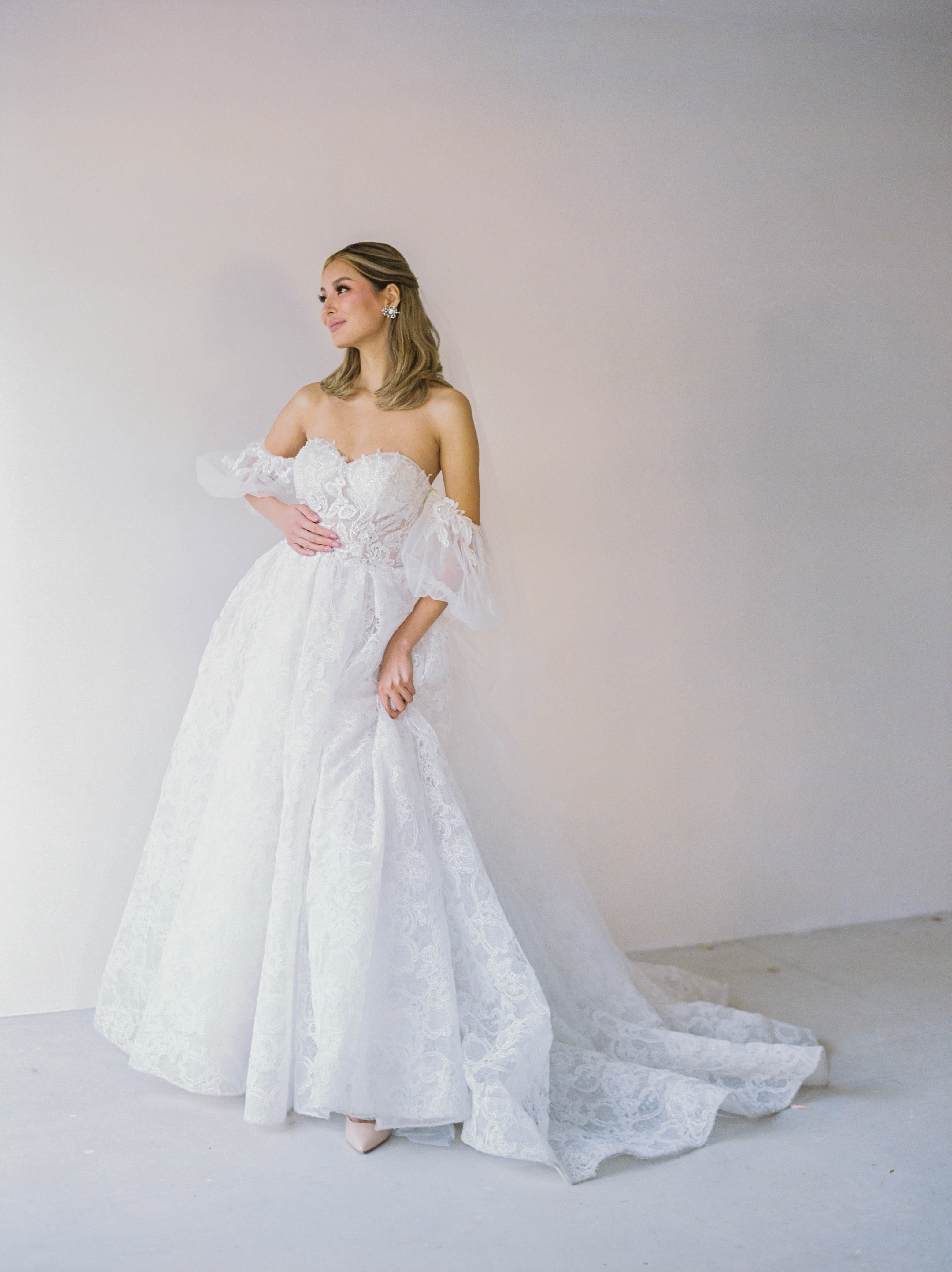 Lace - Strapless Sweetheart Ball Gown Wedding Dress Detachable Sleeves Jinza Bridal Lace - Strapless Sweetheart Ball Gown Wedding Dress Detachable Sleeves Jinza Bridal
