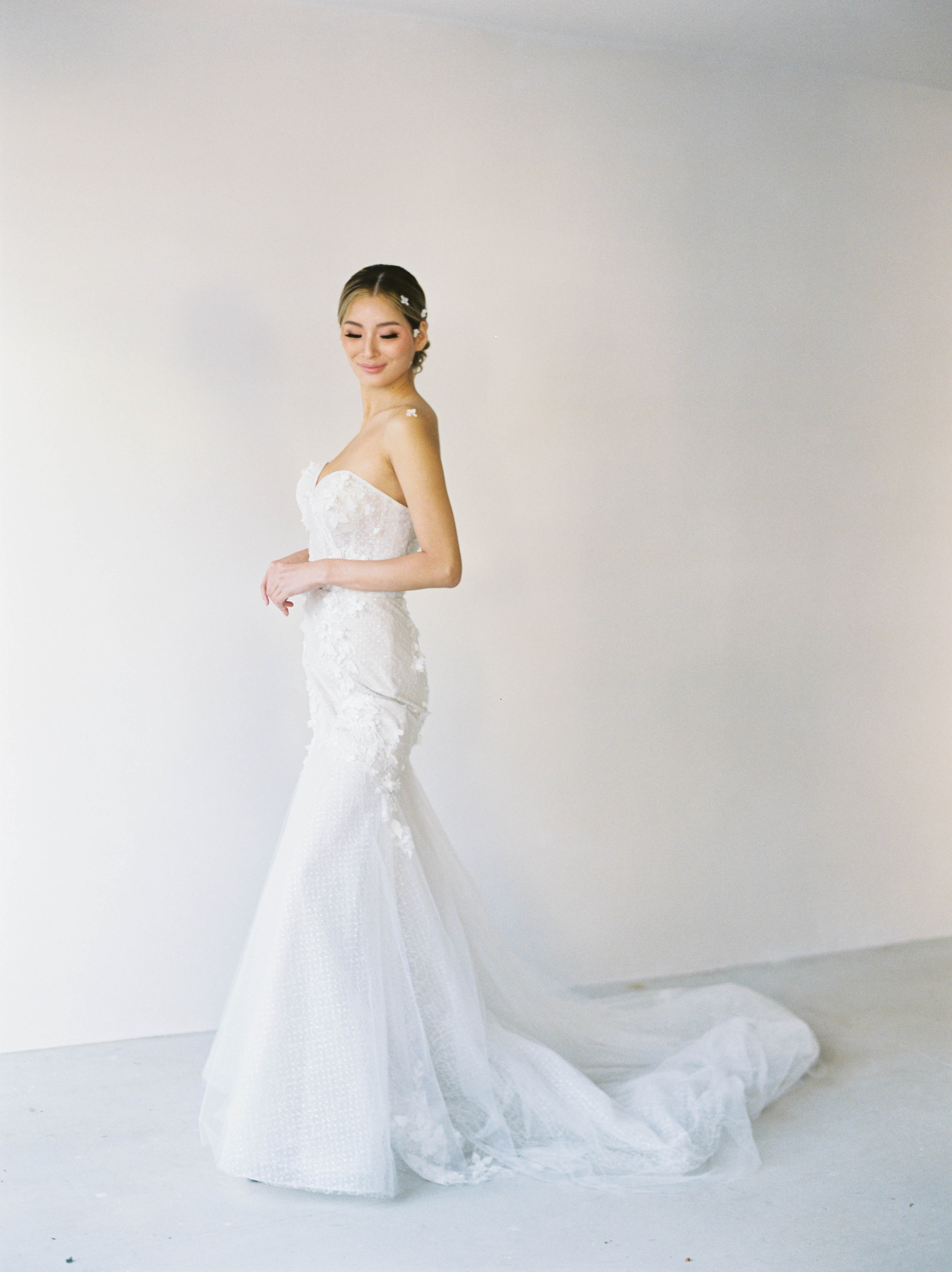 wedding dresses los angeles House of Savin Hollie l Sample Dress l 36.2Waist Wonderful vintage wedding dresses -